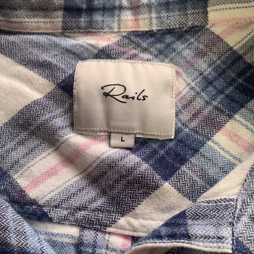 Rails Hunter Plaid Button Down Size Large - image 2